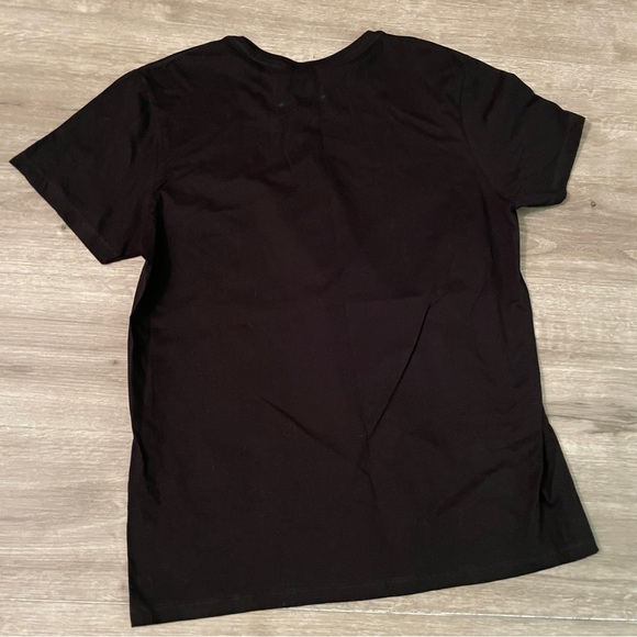 Selena Graphic Tee - Picture 4 of 5